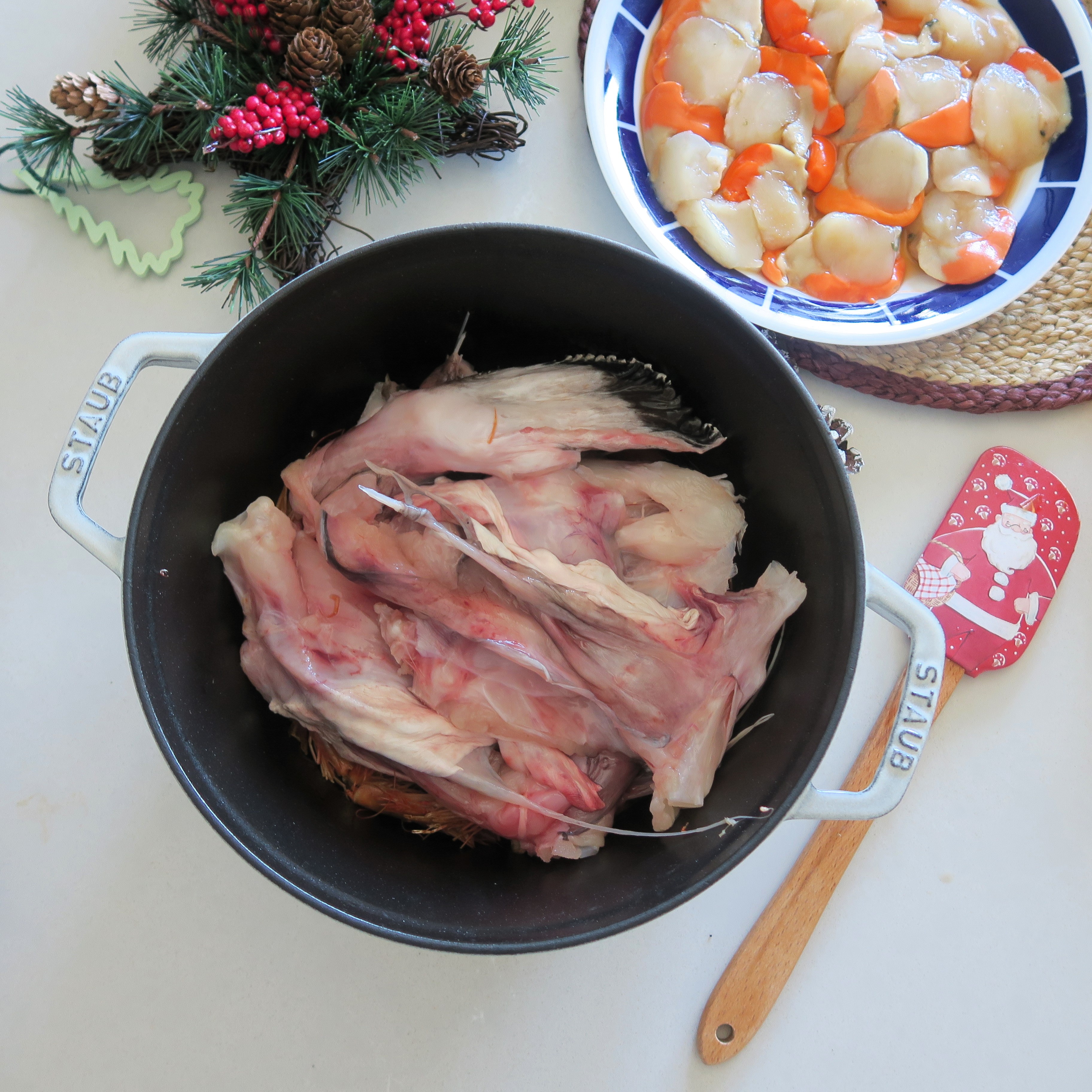 Preparación sopa de mariscos